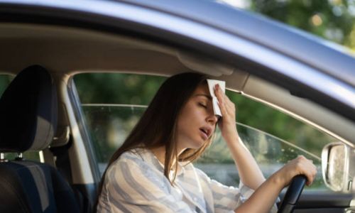 Understanding the reasons behind this issue can help you fix it quickly and efficiently. In this article, we will explore common causes and solutions for a car AC blowing warm air.